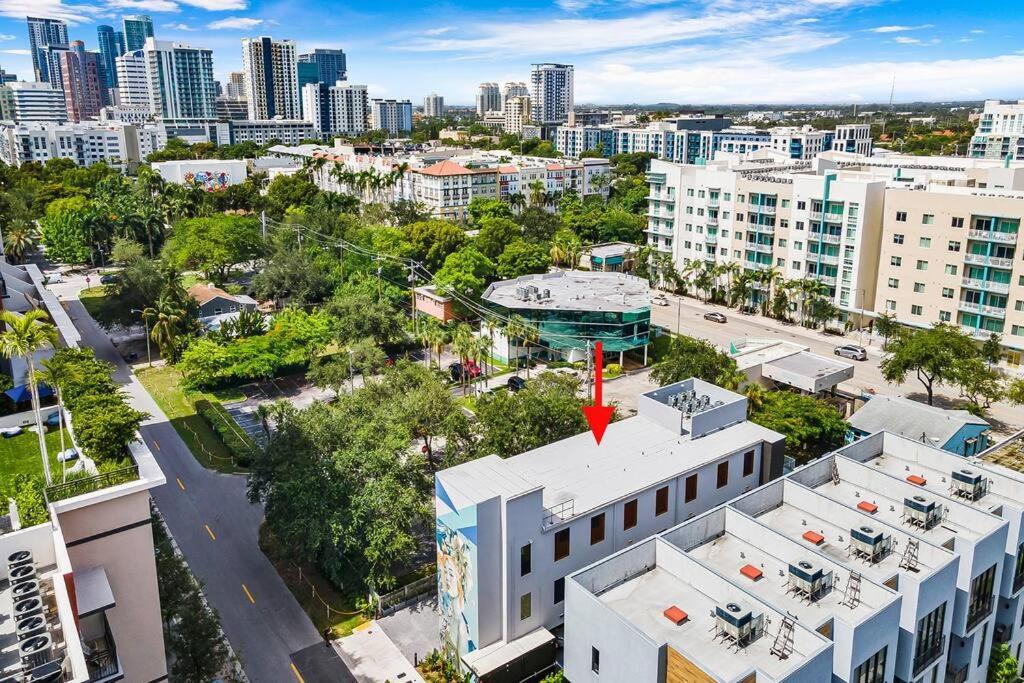 Pretty Rola 201 Luxury 1B1B W King Bed At Downtown Fort Lauderdale Exterior foto