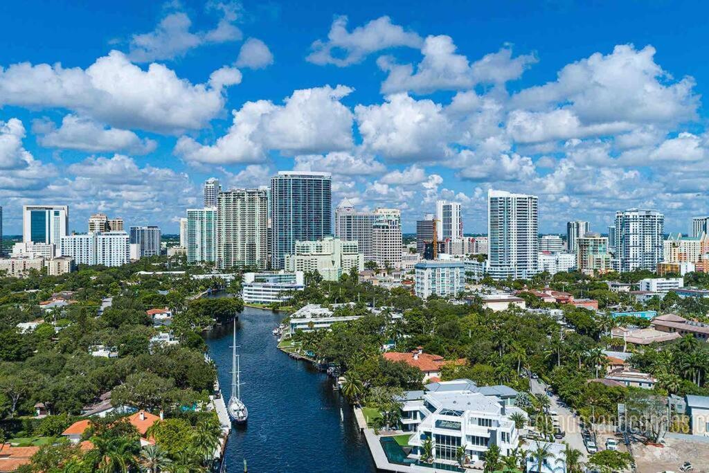 Pretty Rola 201 Luxury 1B1B W King Bed At Downtown Fort Lauderdale Exterior foto